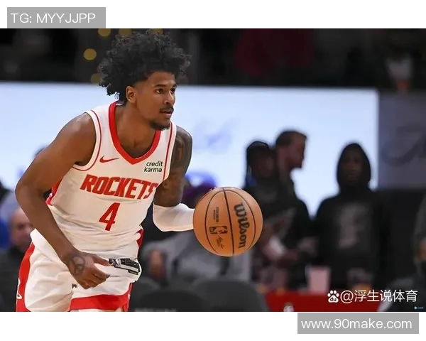 火箭队与爵士队激战正酣NBA联赛精彩直播不容错过