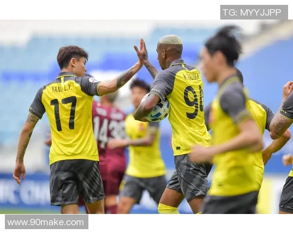 恒大与神户胜利今晚激战正酣谁将赢得这场精彩对决