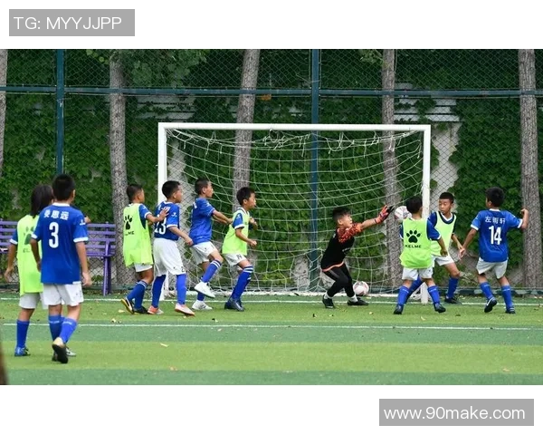 科斯塔的足球之路:从青训到世界舞台的辉煌历程与成长故事 科斯塔的足球之路:从青训到世界舞台的辉煌历程与成长故事